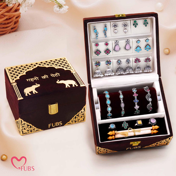 Gehno Ki Peti - Royal Velvet Jewelry Box of 9 Earrings, 4 Bracelets, 4 Rings and a Sandesh Patra