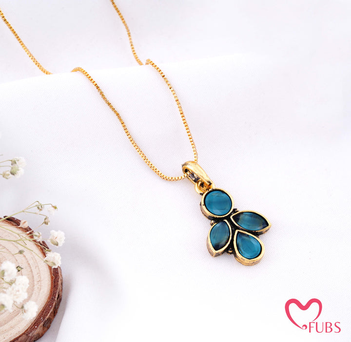 Petal Charm Pendant Necklace for Women