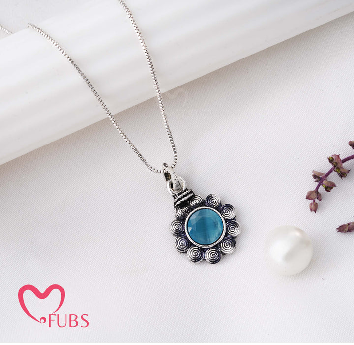Necklace with Spiral Gemstone Pendant Design