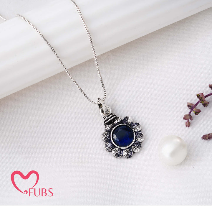 Necklace with Spiral Gemstone Pendant Design
