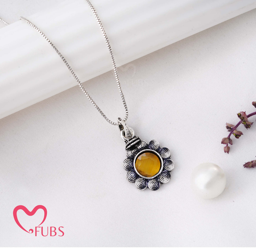 Necklace with Spiral Gemstone Pendant Design