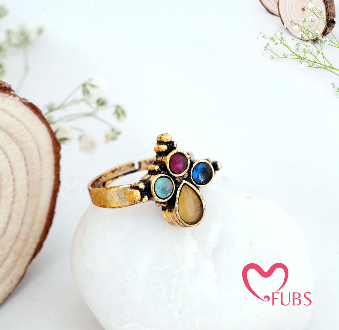 Traditional Antique Finish Cluster Stone Adjustable Ring