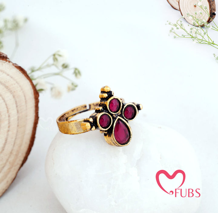 Traditional Antique Finish Cluster Stone Adjustable Ring