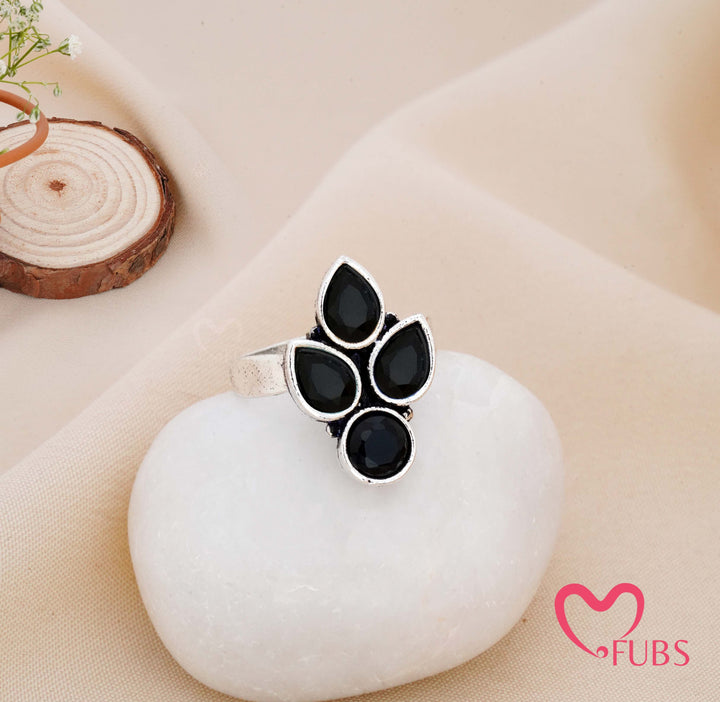 Aesthetic Oxidised Leaf Cluster Statement Adjustable Ring