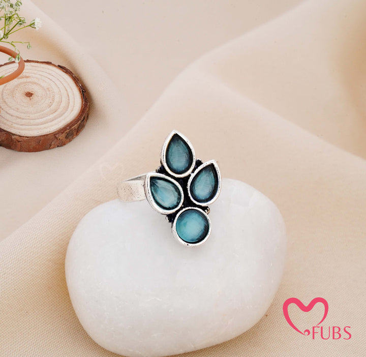 Aesthetic Oxidised Leaf Cluster Statement Adjustable Ring