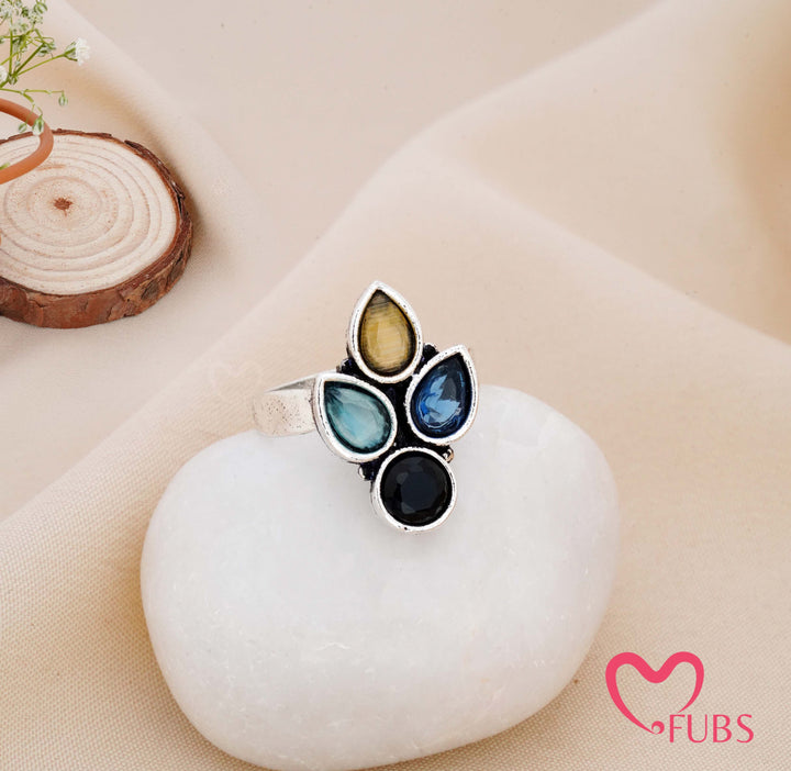 Aesthetic Oxidised Leaf Cluster Statement Adjustable Ring