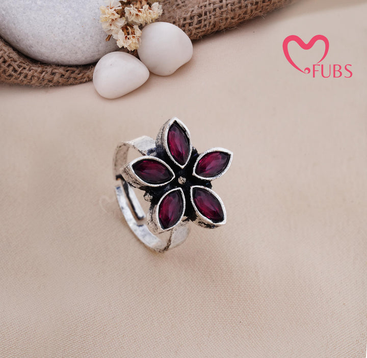 Oxidised Petal Flower Stone Adjustable Ring