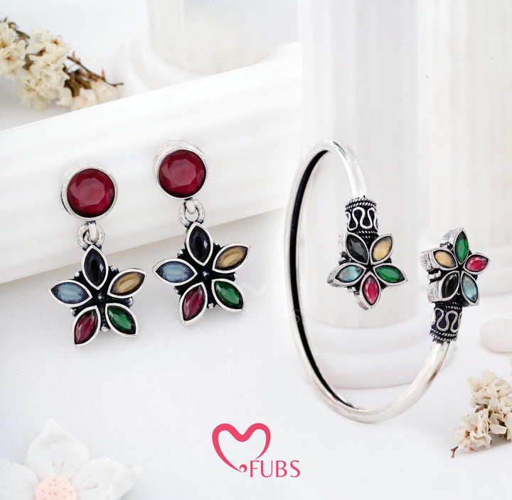 Floral Motif Jewelry Set – Earrings & Bracelet Combo