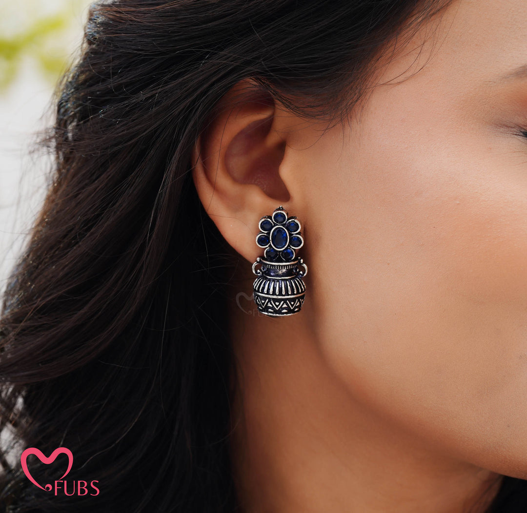 Antique Floral Stone Bracelet & Earrings Combo
