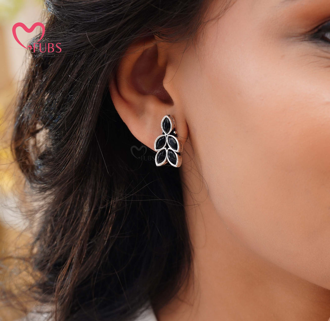 Traditional Leaf Design Bracelet with Matching Earrings