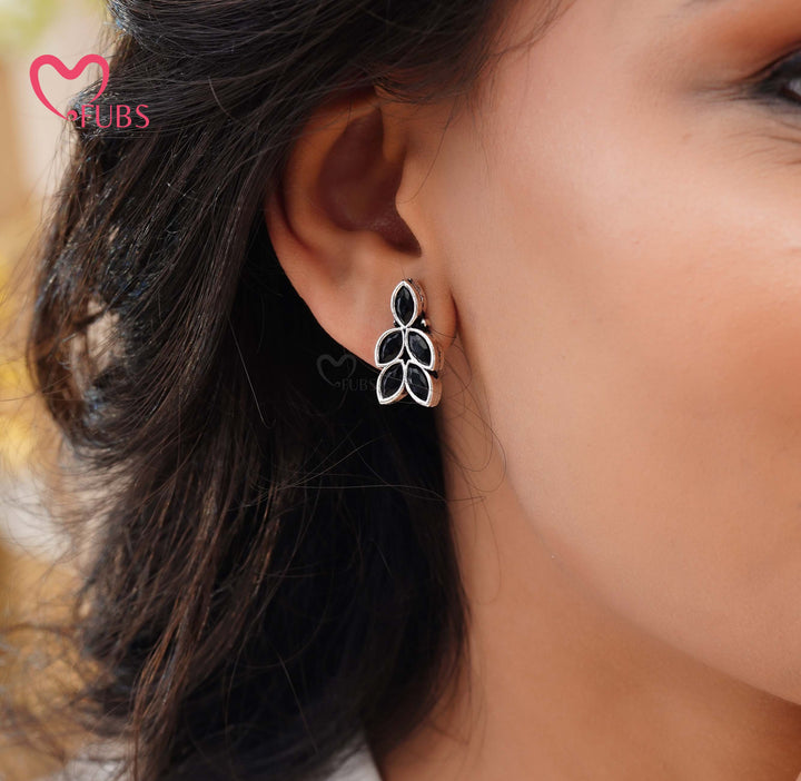 Traditional Leaf Design Bracelet with Matching Earrings