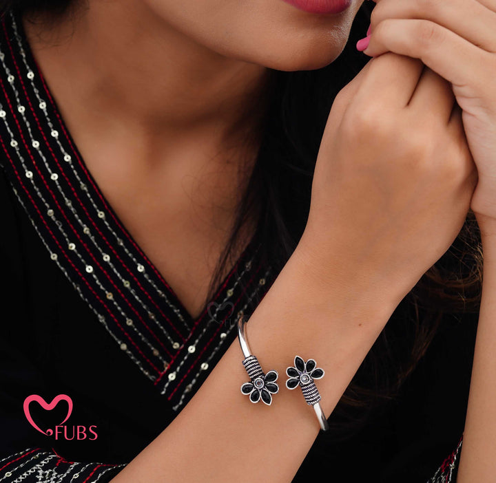 Teardrop Stone Earrings & Oxidized Finish Floral Bangle Set