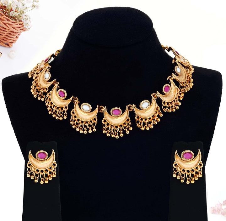 Traditional Crescent Moon Necklace Set with Earrings