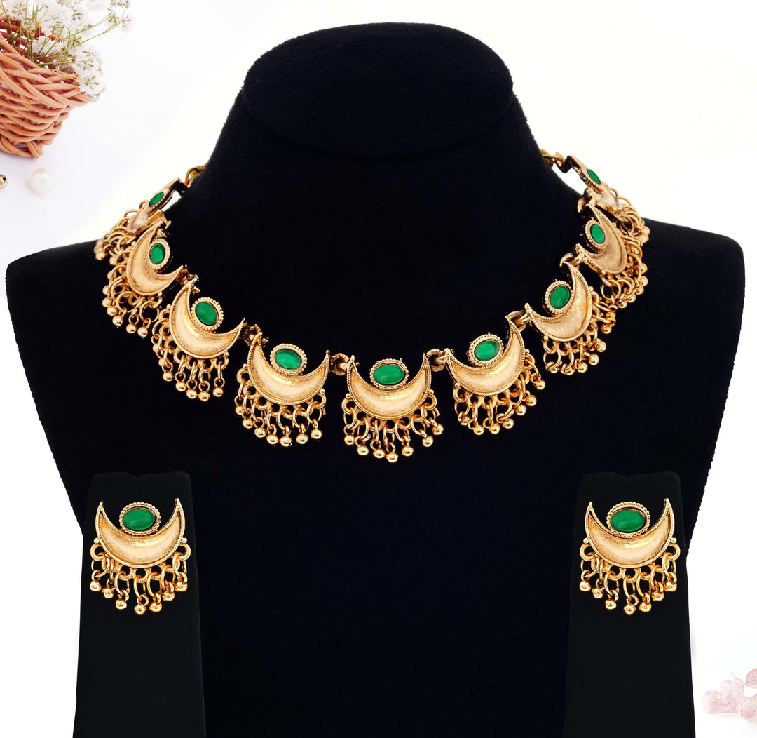 Traditional Crescent Moon Necklace Set with Earrings