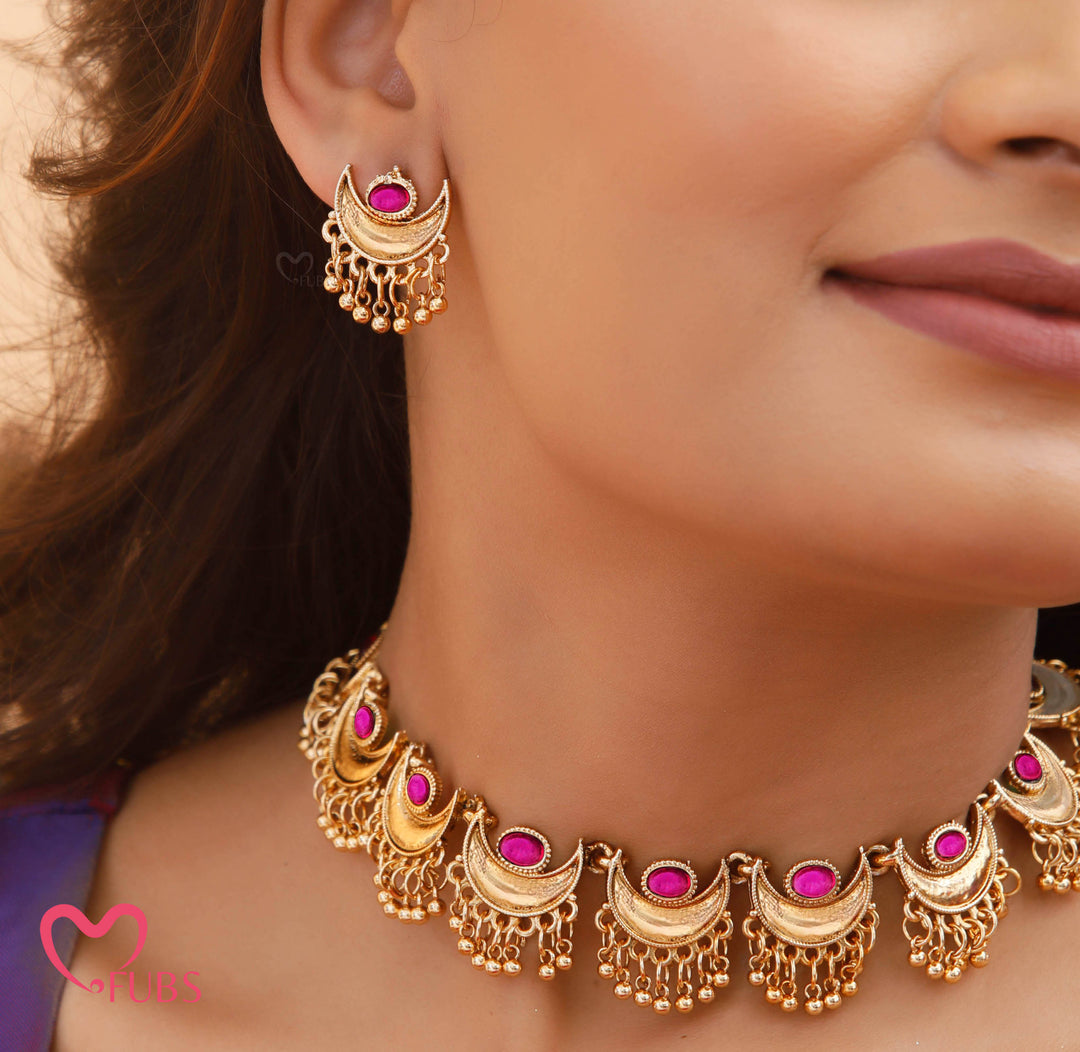 Traditional Crescent Moon Necklace Set with Earrings