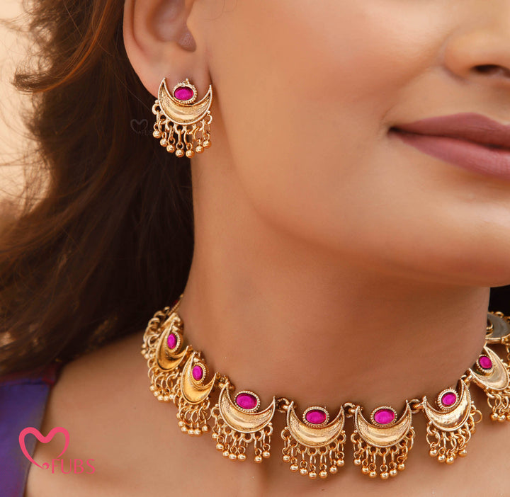 Traditional Crescent Moon Necklace Set with Earrings