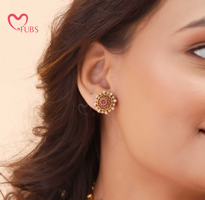 Traditional Round Motif Necklace Set with Earrings