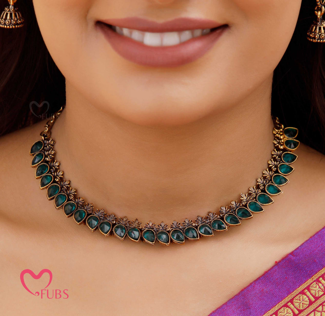 Antique Stone Choker Necklace Set with Earrings