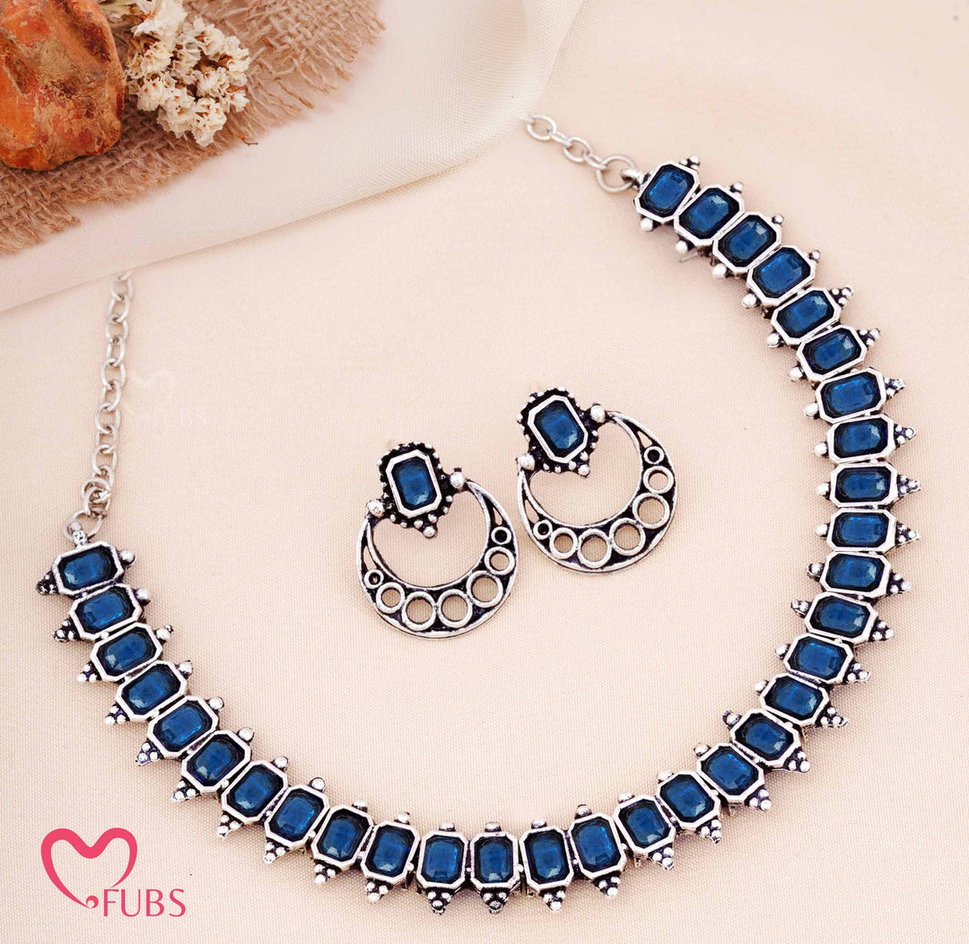 Oxidized Rectangular Stone Necklace with Crescent Earrings