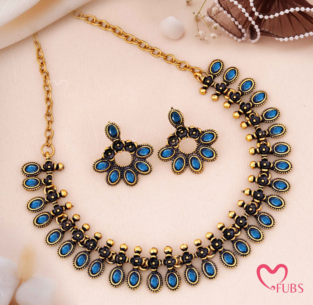 Traditional Oval Stone Necklace Set with Floral Earrings