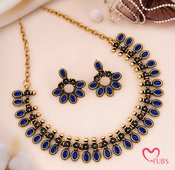Traditional Oval Stone Necklace Set with Floral Earrings
