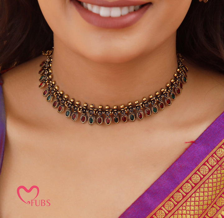 Traditional Oval Stone Necklace Set with Floral Earrings