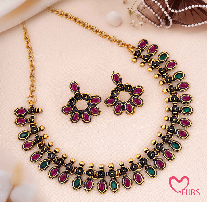 Traditional Oval Stone Necklace Set with Floral Earrings