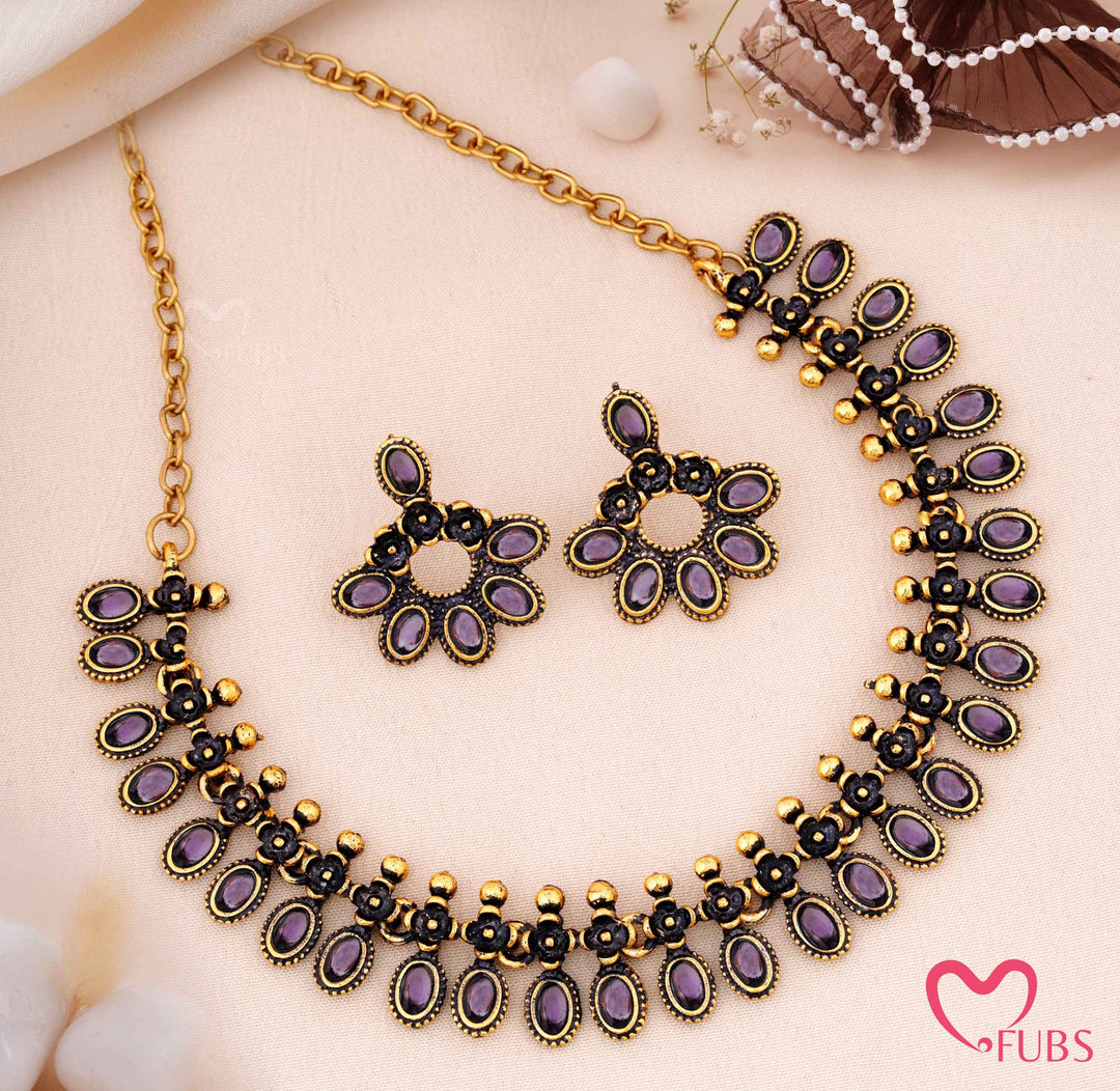 Traditional Oval Stone Necklace Set with Floral Earrings