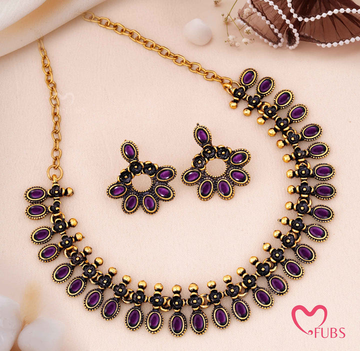 Traditional Oval Stone Necklace Set with Floral Earrings