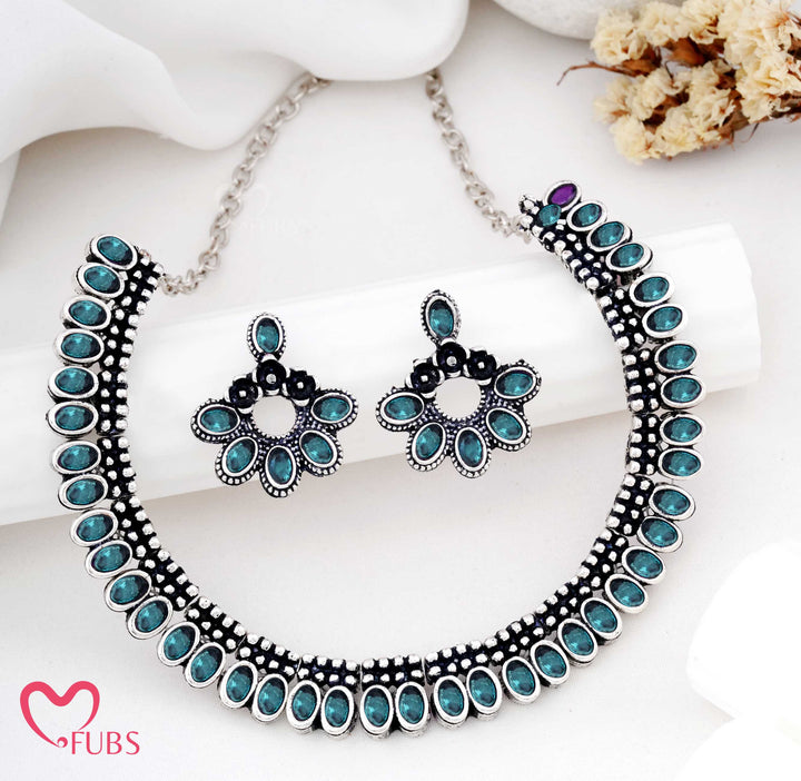 Antique Stonework Necklace with Floral Design Earrings