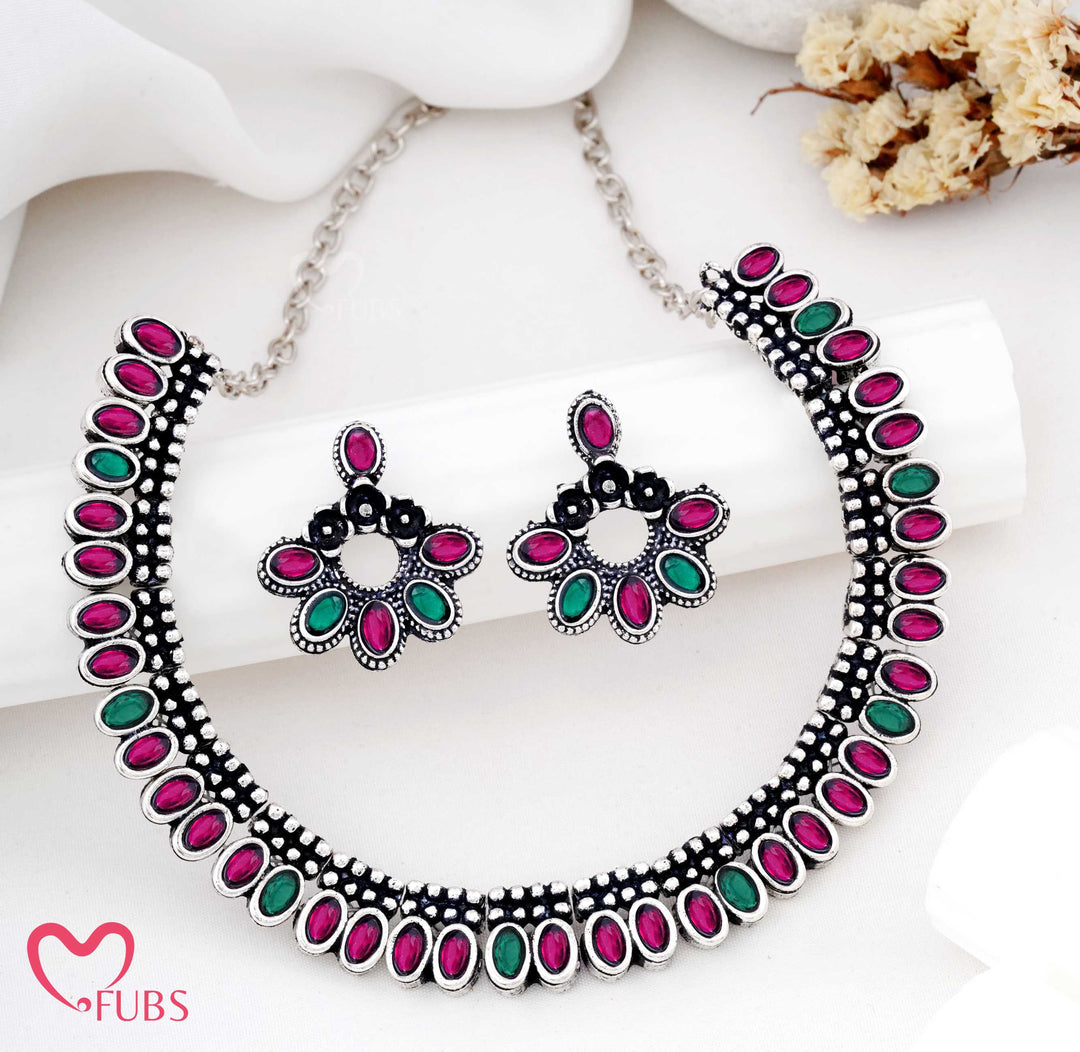 Antique Stonework Necklace with Floral Design Earrings