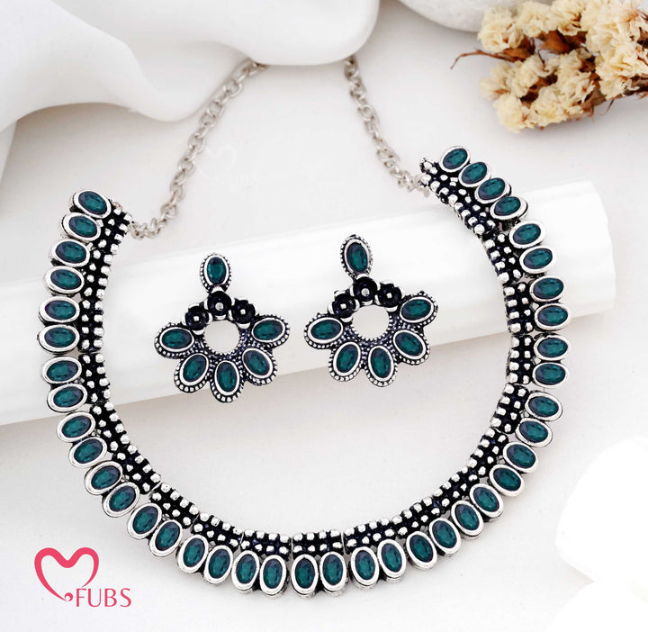 Antique Stonework Necklace with Floral Design Earrings