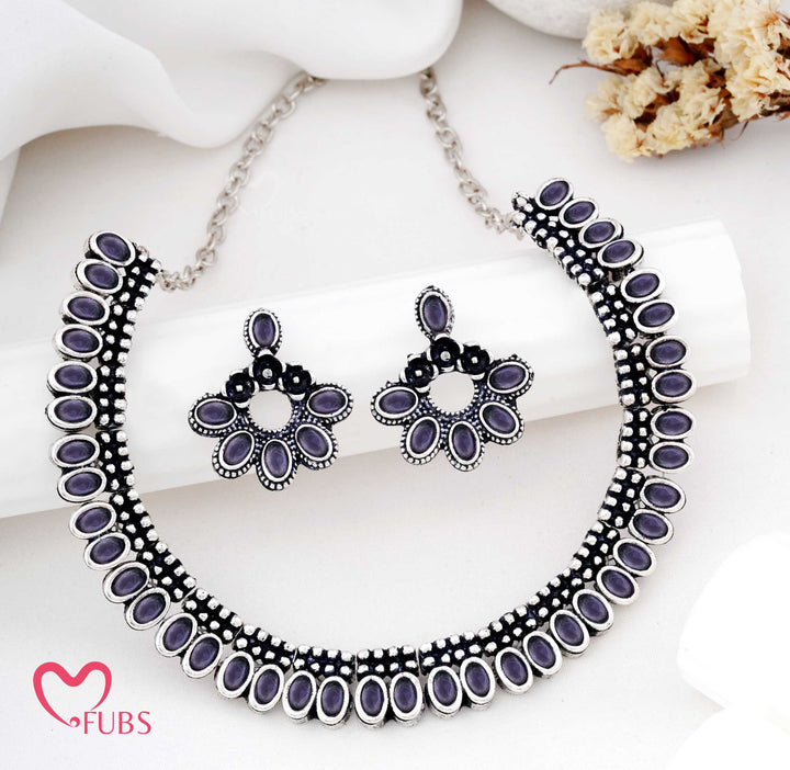 Antique Stonework Necklace with Floral Design Earrings