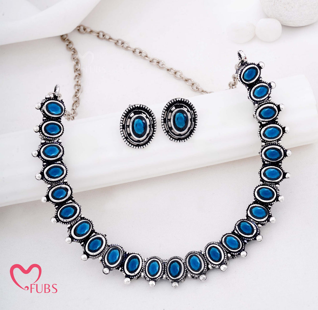 Antique Oval Stone Necklace with Matching Stud Earrings