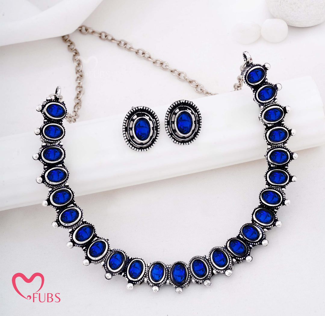 Antique Oval Stone Necklace with Matching Stud Earrings