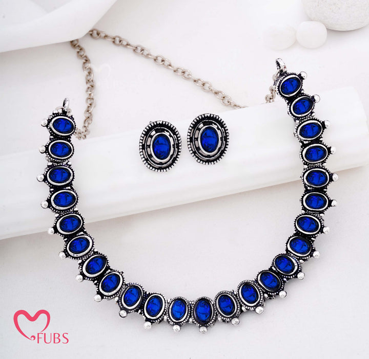 Antique Oval Stone Necklace with Matching Stud Earrings