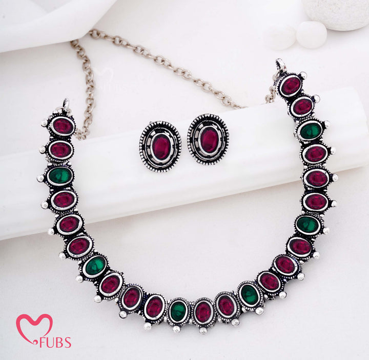 Antique Oval Stone Necklace with Matching Stud Earrings