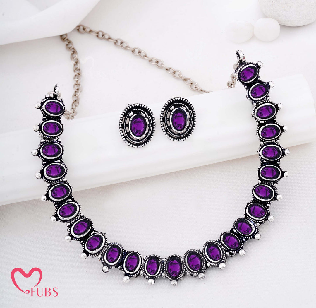 Antique Oval Stone Necklace with Matching Stud Earrings