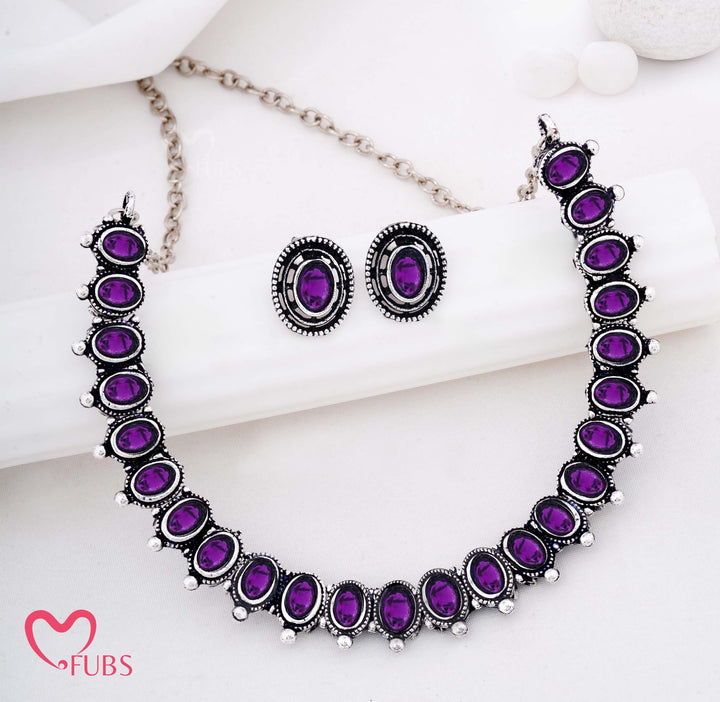 Antique Oval Stone Necklace with Matching Stud Earrings