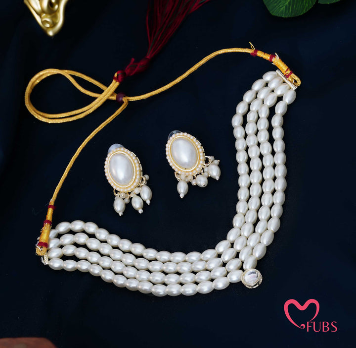 4-Layer Aesthetic Pearl Choker & Earrings