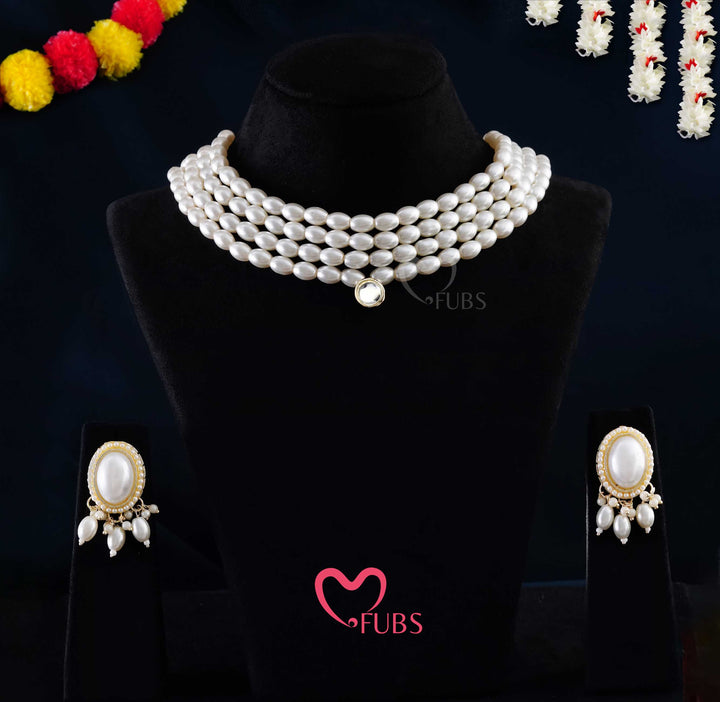 4-Layer Aesthetic Pearl Choker & Earrings