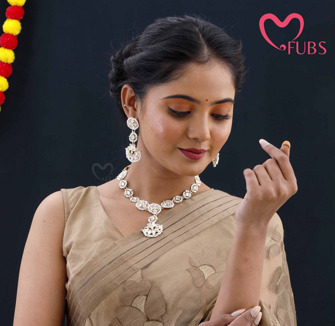 Floral Aesthetic Kundan Choker & Tikka Set