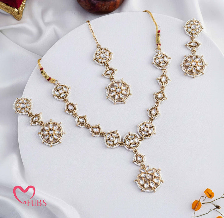 Floral Aesthetic Kundan Choker & Tikka Set