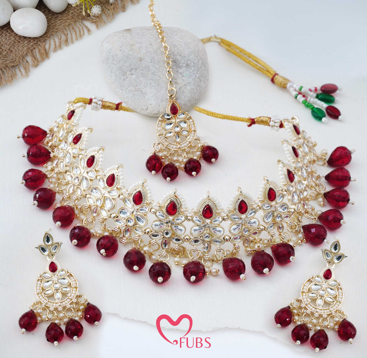 Festive Ornate Kundan Choker with Vibrant Bead Drops & Maang Tikka