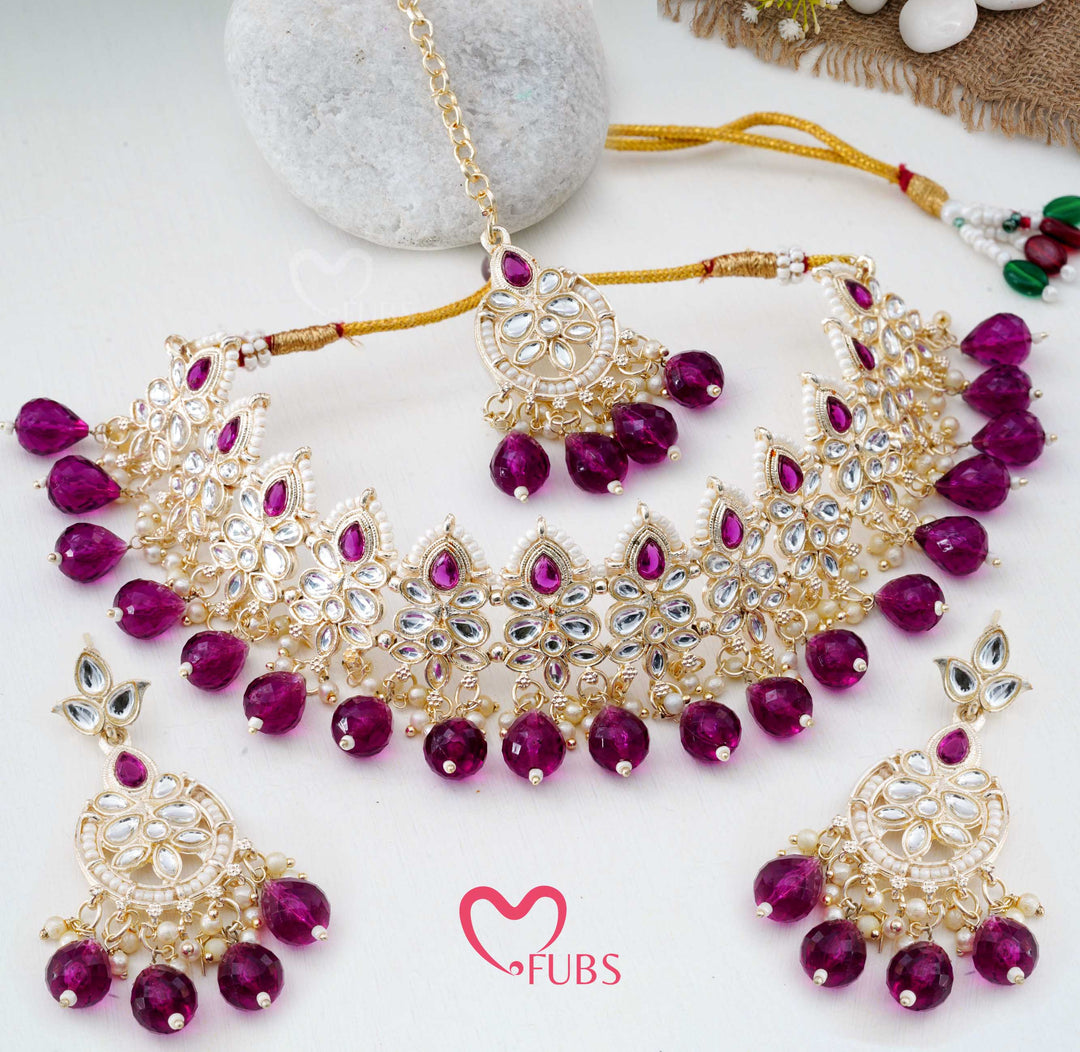 Festive Ornate Kundan Choker with Vibrant Bead Drops & Maang Tikka