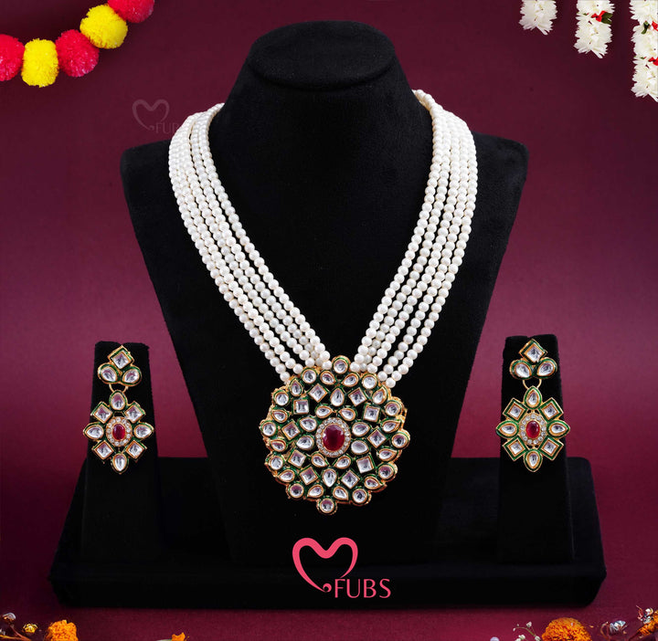 Pearl Mala with Large Circular Stone Pendant