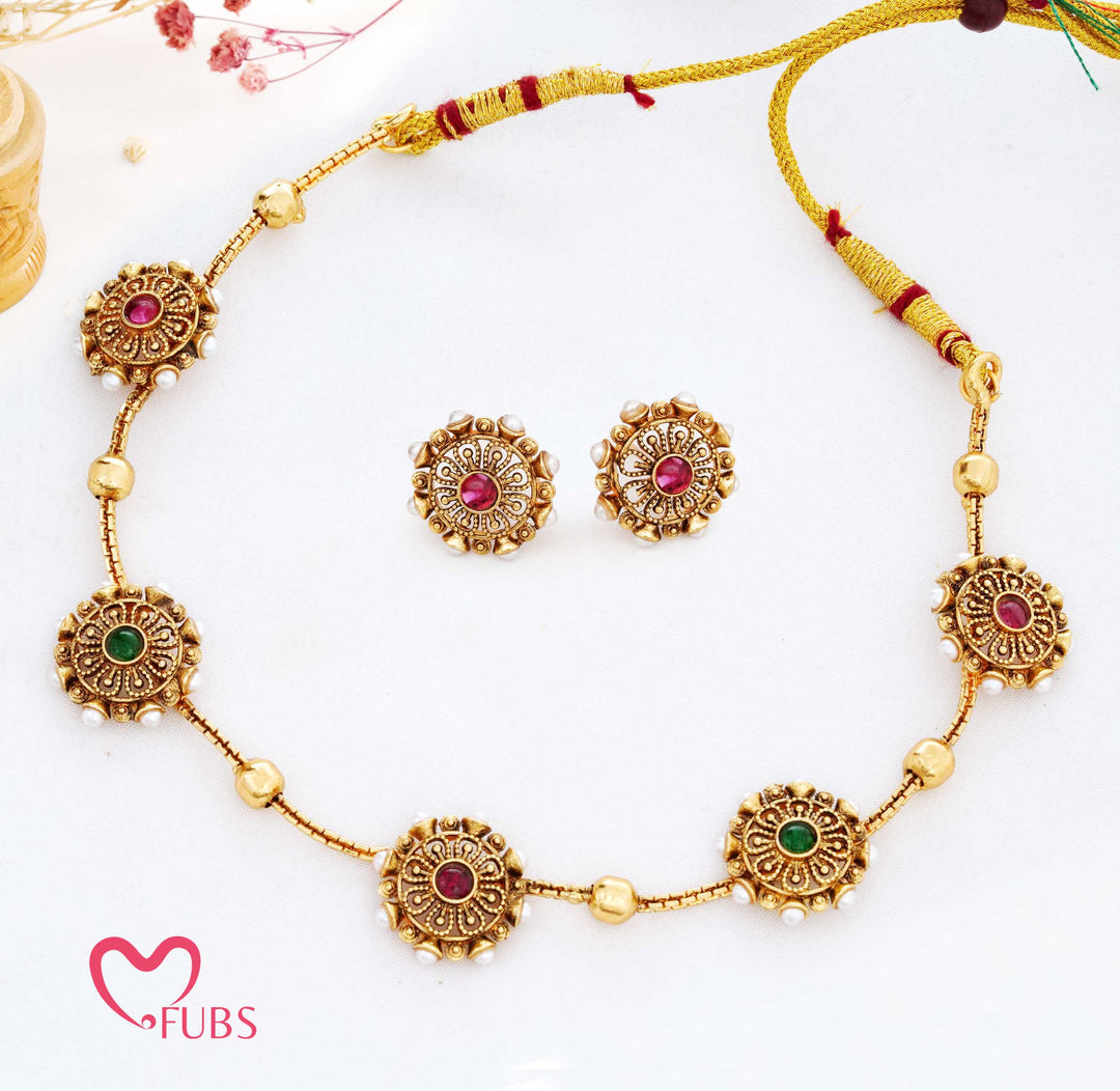 Traditional Gold-Plated Floral Choker Set - Aesthetic Necklace