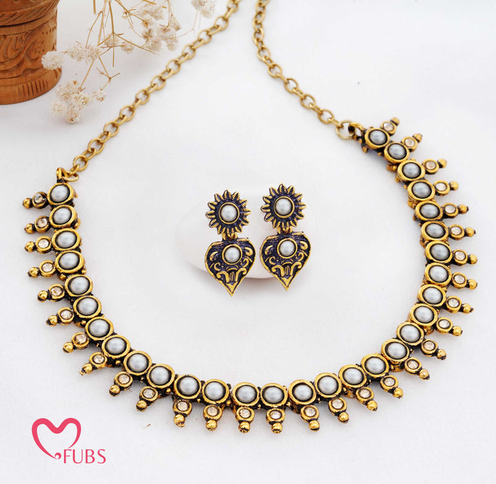 Traditional Gold-Tone Bib Choker Set with Stones