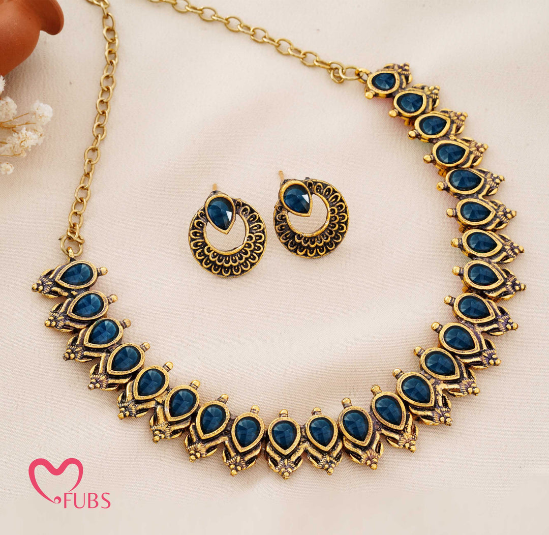 Traditional Matte Gold Paisley Choker Set with Dark Stones