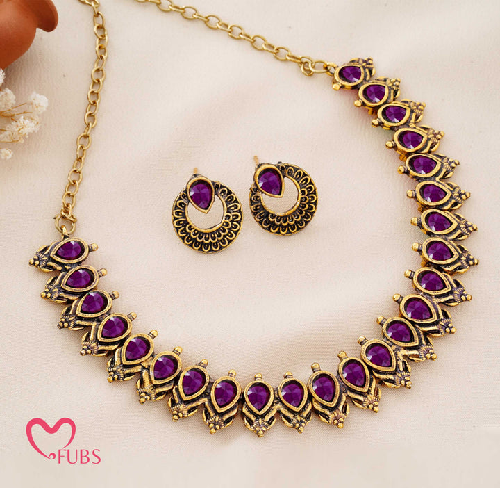 Traditional Matte Gold Paisley Choker Set with Dark Stones